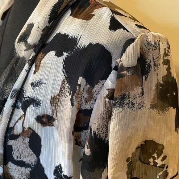 Signature by Larry Levine size PL (petite Large) blouse with built in camisole - Picture 8 of 12